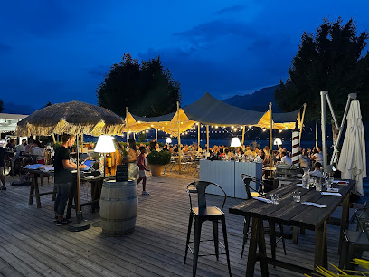 Pizza de Restaurant L'Aquarama à Talloires